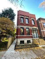 822 N Winchester Ave in Chicago, IL - Building Photo