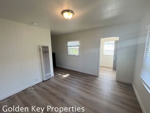 3256-70 Garfield St in Carlsbad, CA - Foto de edificio - Building Photo