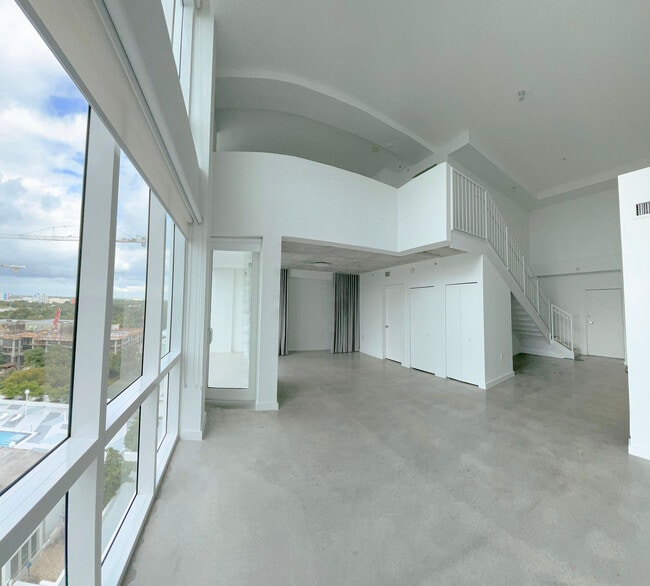 Cynergi Lofts at Wynwood in Miami, FL - Building Photo - Building Photo