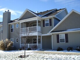 703 Prairie View Rd, Unit 3 in Mahomet, IL - Building Photo