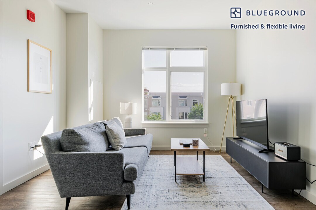240 Sidney St in Cambridge, MA - Building Photo