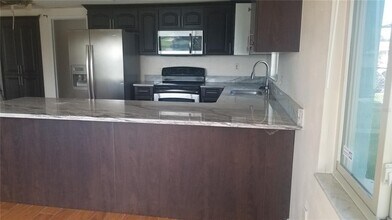 4026 Star Island Dr in Holiday, FL - Building Photo - Building Photo