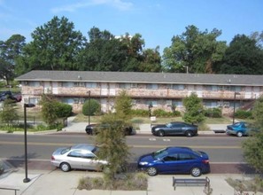 University Apartments in Ruston, LA - Building Photo - Building Photo