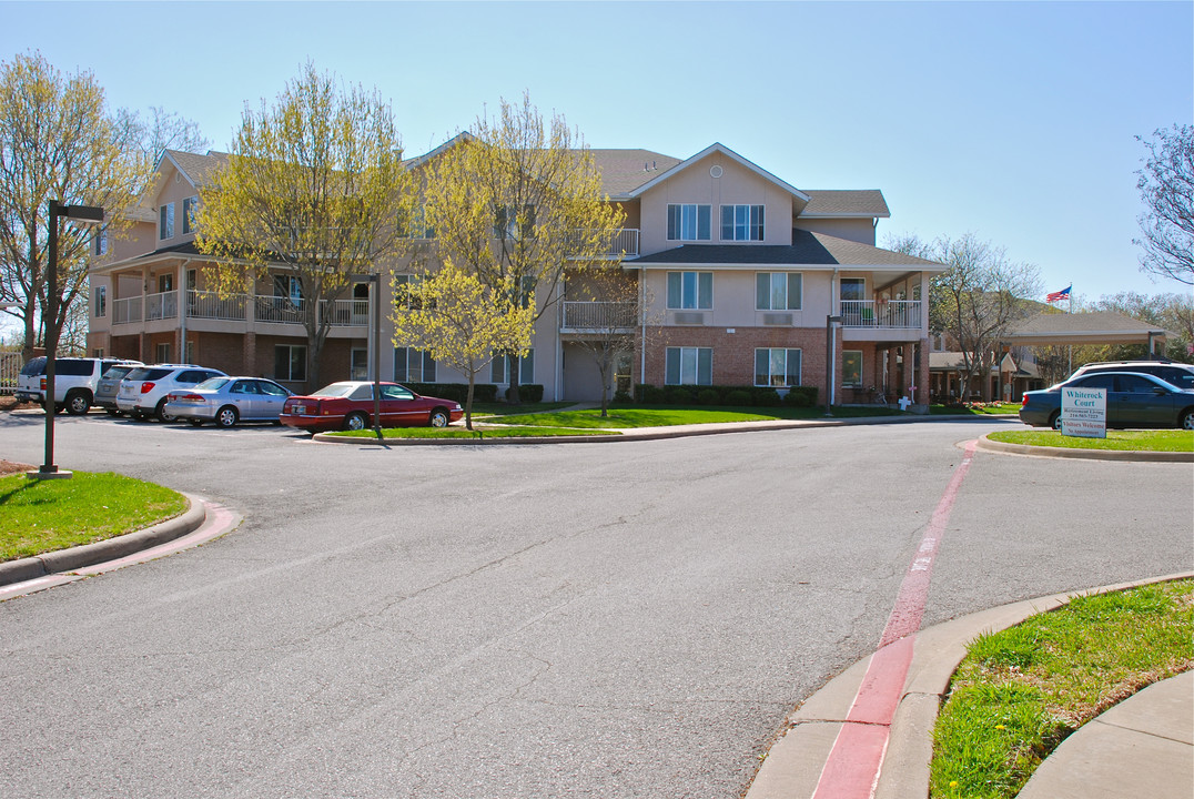 Whiterock Court in Dallas, TX - Foto de edificio