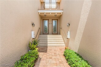10462 Smoke House Bay Dr in Naples, FL - Foto de edificio - Building Photo