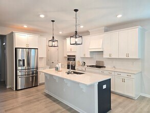 2117 Curry Mdw Wy in Durham, NC - Foto de edificio - Building Photo