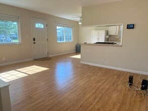 806 Kelton St in Tehachapi, CA - Building Photo - Building Photo