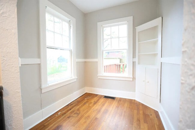 3430 N Cypress St in North Little Rock, AR - Foto de edificio - Building Photo
