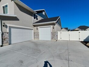 1156 N 2630 W in Clinton, UT - Building Photo - Building Photo