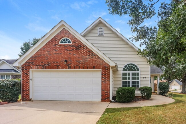 property at 40 Belltree Cir