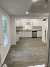 1101 James Farmer St in Marshall, TX - Building Photo - Building Photo