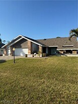 7599 Twin Eagle Ln in Ft. Myers, FL - Building Photo