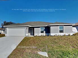 217 SW 14th Pl in Cape Coral, FL - Building Photo