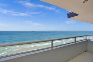 545 S Fort Lauderdale Beach Blvd in Fort Lauderdale, FL - Building Photo