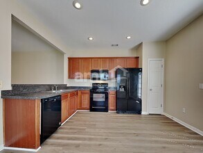30 Valley Oak Dr in Richmond Hill, GA - Building Photo - Building Photo