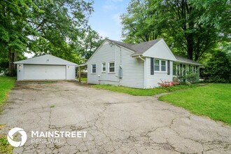 9211 Aristides Dr in Louisville, KY - Building Photo - Building Photo