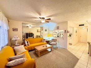 3040 Lake Osborne Dr in Lake Worth Beach, FL - Building Photo - Building Photo