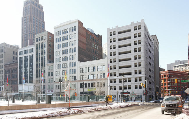 The Lofts of Woodward in Detroit, MI - Foto de edificio - Building Photo