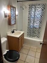 808 St Patrick St in Racine, WI - Building Photo