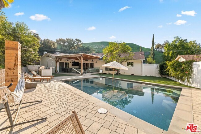 property at 4790 Excelente Dr