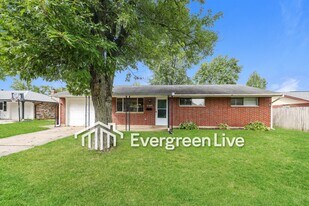 6469 Hemingway Rd in Dayton, OH - Building Photo