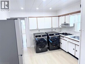 1132 Spears Rd in Fort Erie, ON - Building Photo - Building Photo