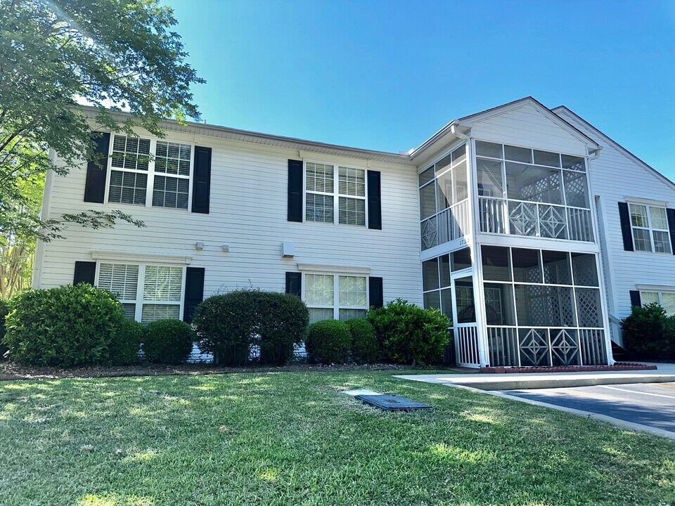 1732 Oakdale Terrace Blvd in Florence, SC - Building Photo