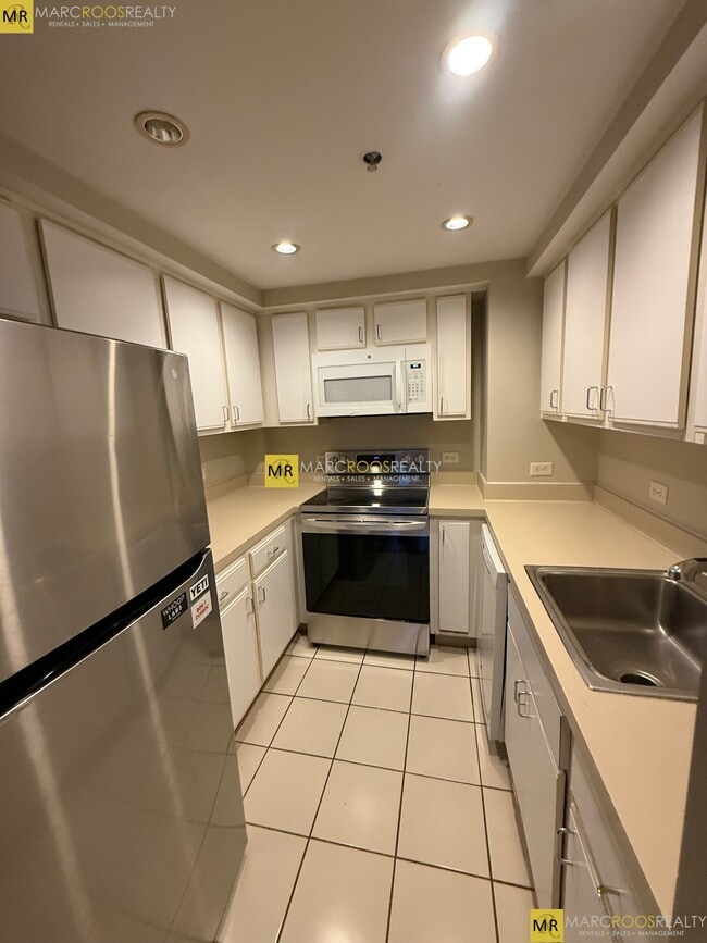 534 Commonwealth Ave, Unit 5A in Boston, MA - Building Photo - Building Photo