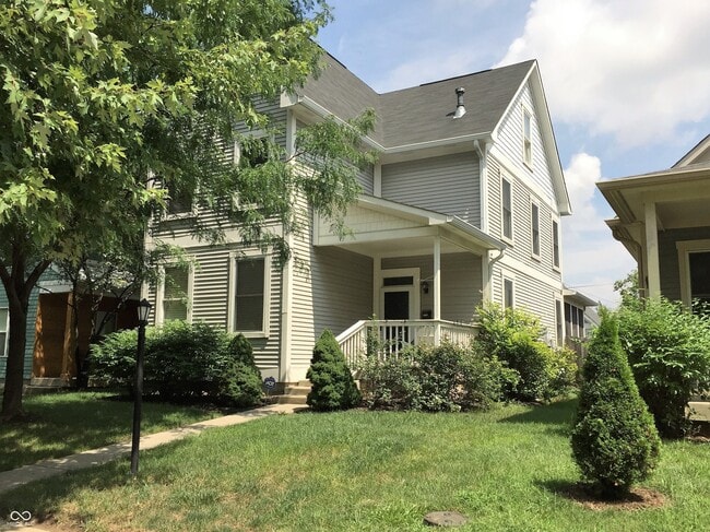 property at 2323 Alabama St