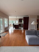 63438 Shore Edge Dr in Coos Bay, OR - Building Photo - Building Photo