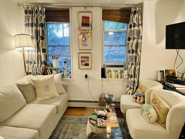 51 Snow Hill St in Boston, MA - Building Photo - Building Photo