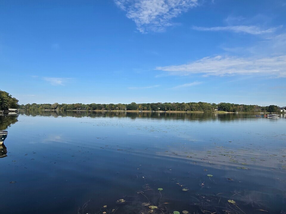 25435 W Comfort Dr in Forest Lake, MN - Building Photo