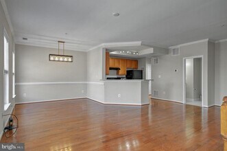 4619 Hummingbird Ln in Fairfax, VA - Building Photo - Building Photo