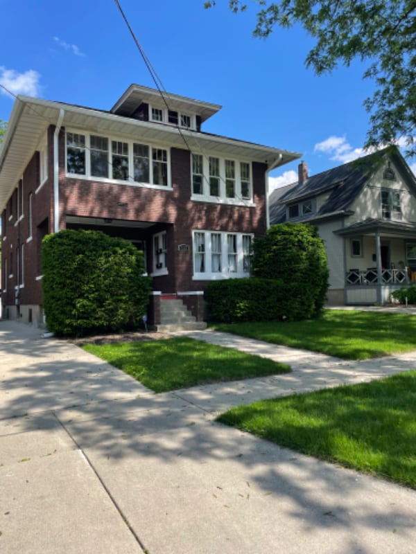 property at 923 Cedar Ave