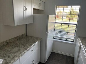 2422 W Northgate Dr in Irving, TX - Building Photo - Building Photo