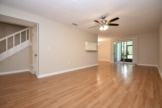 501 SW 75th St in Gainesville, FL - Building Photo - Building Photo
