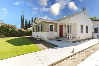 13842 Hamlin St in Los Angeles, CA - Building Photo - Building Photo