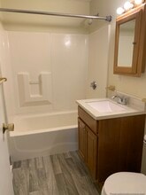 740 Central St, Unit H6 in Leominster, MA - Building Photo - Building Photo