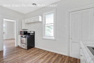 180 Mackinaw St in Buffalo, NY - Building Photo - Building Photo