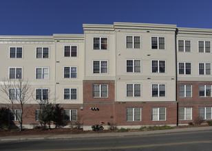 Auburn Apartments in Haverhill, MA - Building Photo - Building Photo