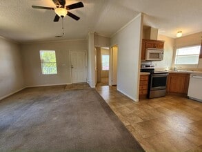 19237 Cedar Crest Ct in North Fort Myers, FL - Building Photo - Building Photo