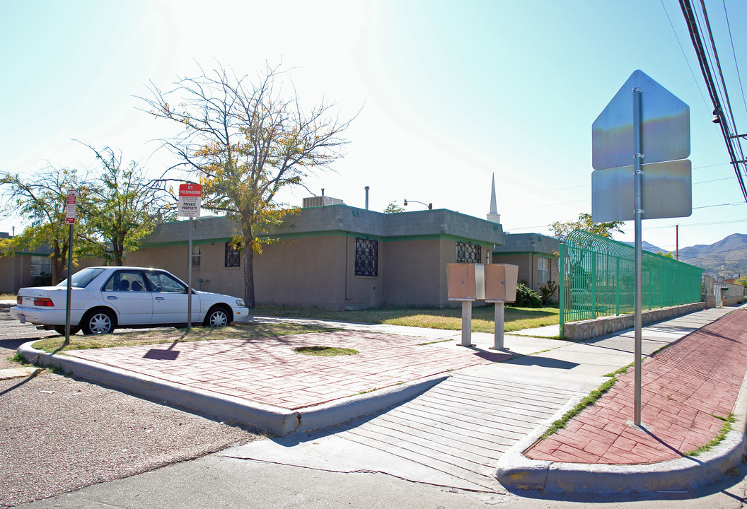 Juan Hart in El Paso, TX - Building Photo