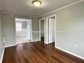 2004 1/2 Hamill Ave in Clarksburg, WV - Building Photo - Building Photo