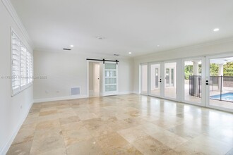 7340 SW 131st St in Pinecrest, FL - Building Photo - Building Photo