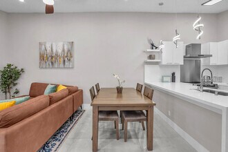 1329 Periwinkle Pl in Wellington, FL - Building Photo - Building Photo