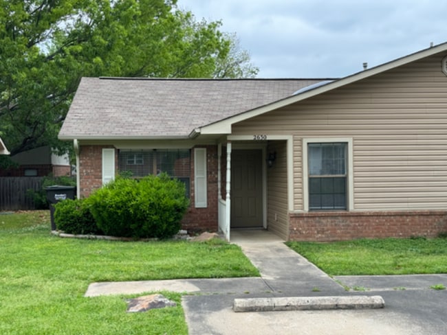 2630 W C St in Russellville, AR - Building Photo - Building Photo