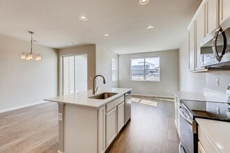 9709 Birch Ln in Thornton, CO - Building Photo - Building Photo