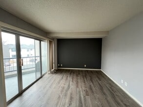 900 19th Ave S, Unit 310 in Nashville, TN - Building Photo - Building Photo