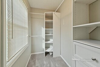 434 Hunters Way in Fox River Grove, IL - Building Photo - Building Photo