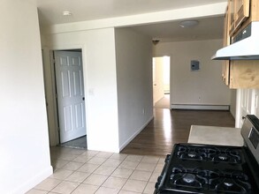 518 Paterson Plank Rd in Jersey City, NJ - Building Photo - Building Photo